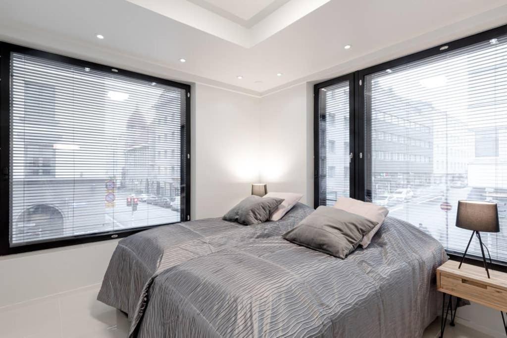 Sleek And Spacious 3 Bedroom Apartment In City Centre هلسنكي المظهر الخارجي الصورة
