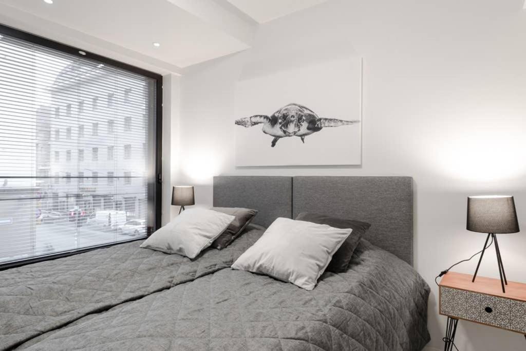 Sleek And Spacious 3 Bedroom Apartment In City Centre هلسنكي المظهر الخارجي الصورة