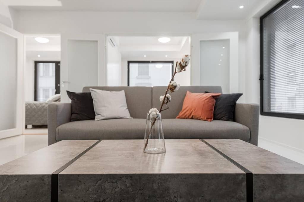 Sleek And Spacious 3 Bedroom Apartment In City Centre هلسنكي المظهر الخارجي الصورة